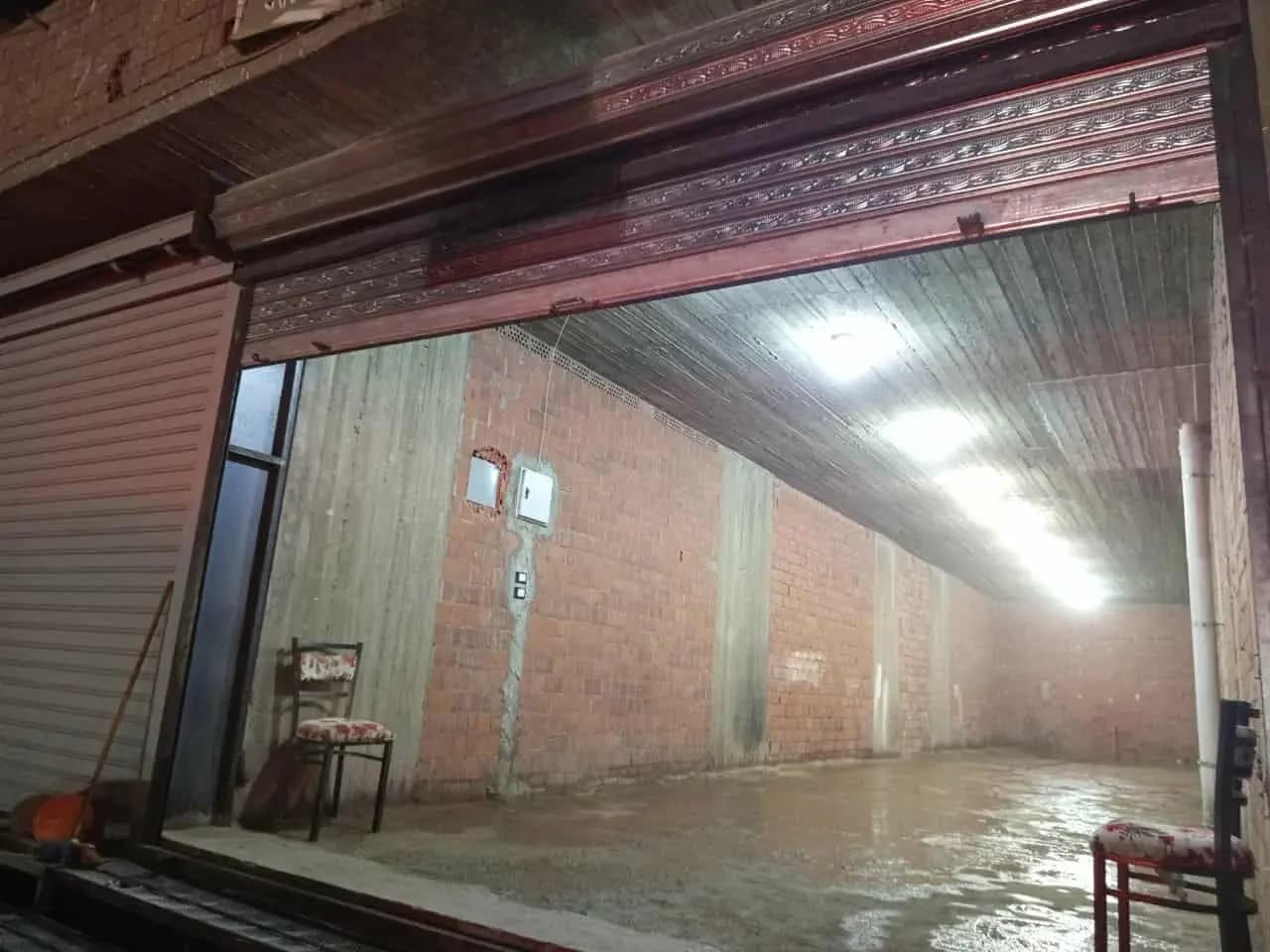 محل للايجار في الشرق ٨٥ متر جاري التشطيب